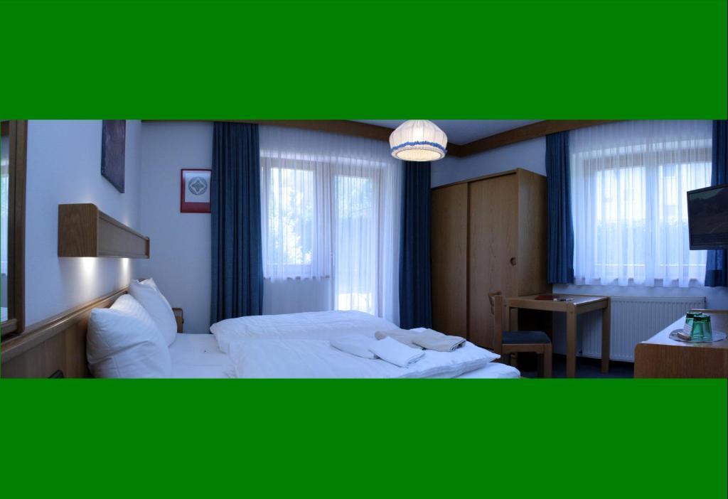 Brixana Hotel Brixen im Thale Szoba fotó